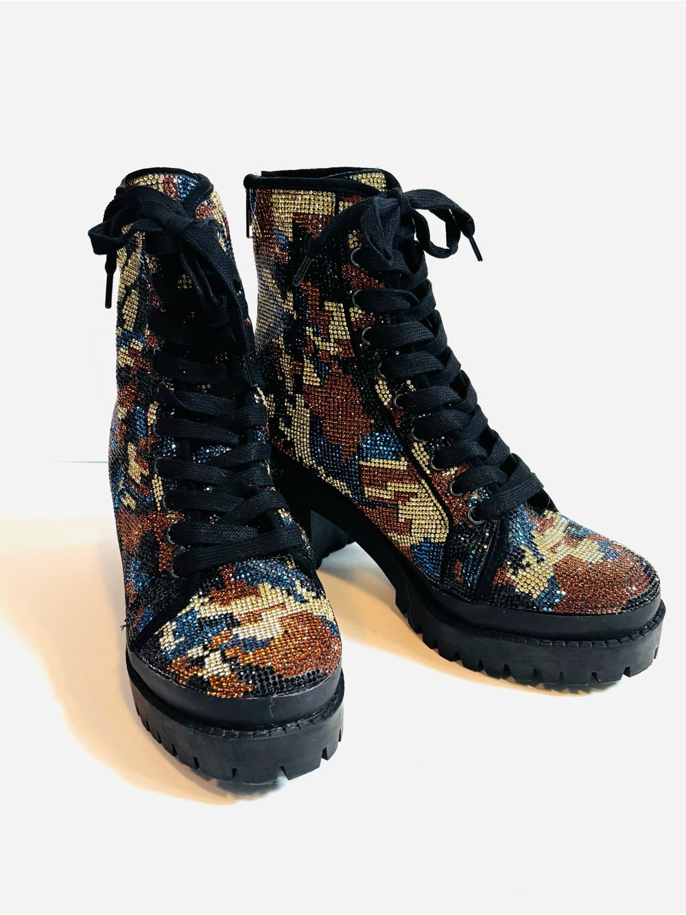 Steve Madden Size 8 Pass Rhinestone Combat Boots Blue Orange Gold NWOT
